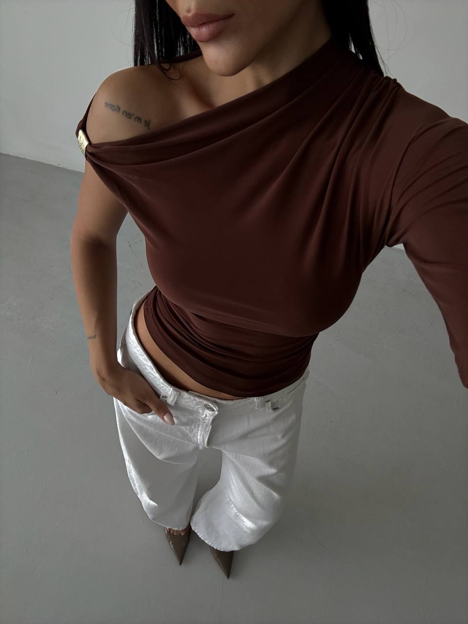 The Frame Accent Top