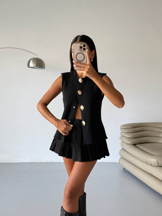 The Aurea Vest - Black & Ivory
