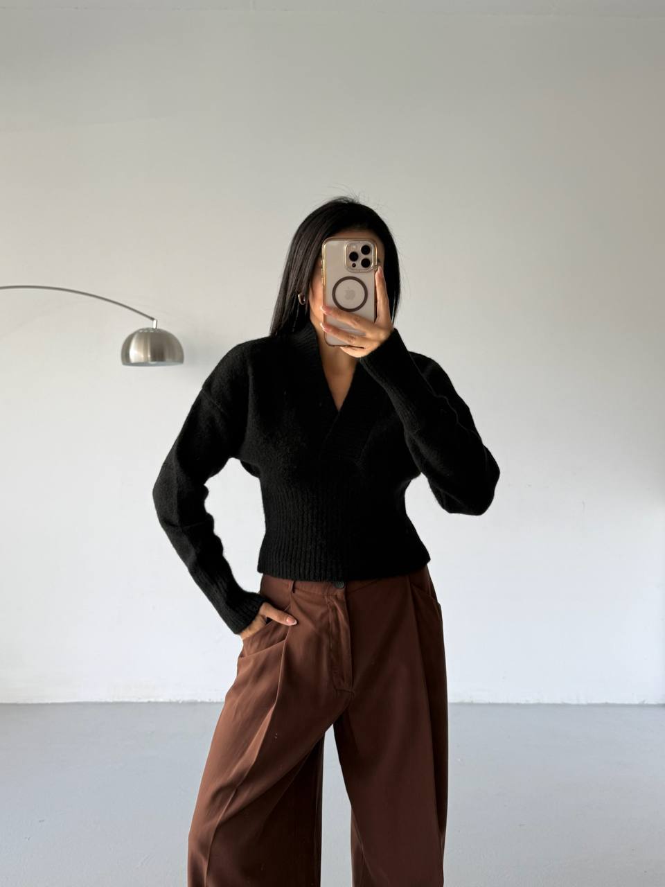 The Poise V-Neck Knit ( Black & Green)